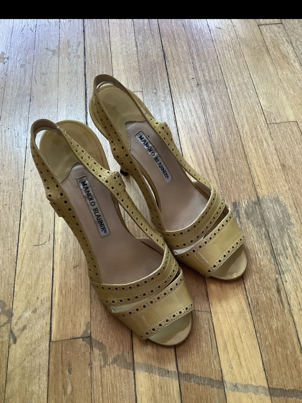 Jimmy Choo Ladies Size 7/37 Yellow/Gold Patent Leather Open Toe Heels,Italy